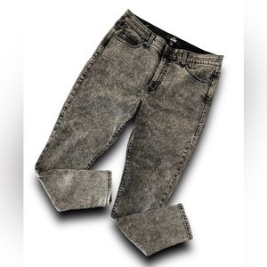 listing-status-banner